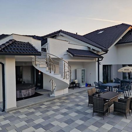 Dar House Villa Valcele Exterior photo