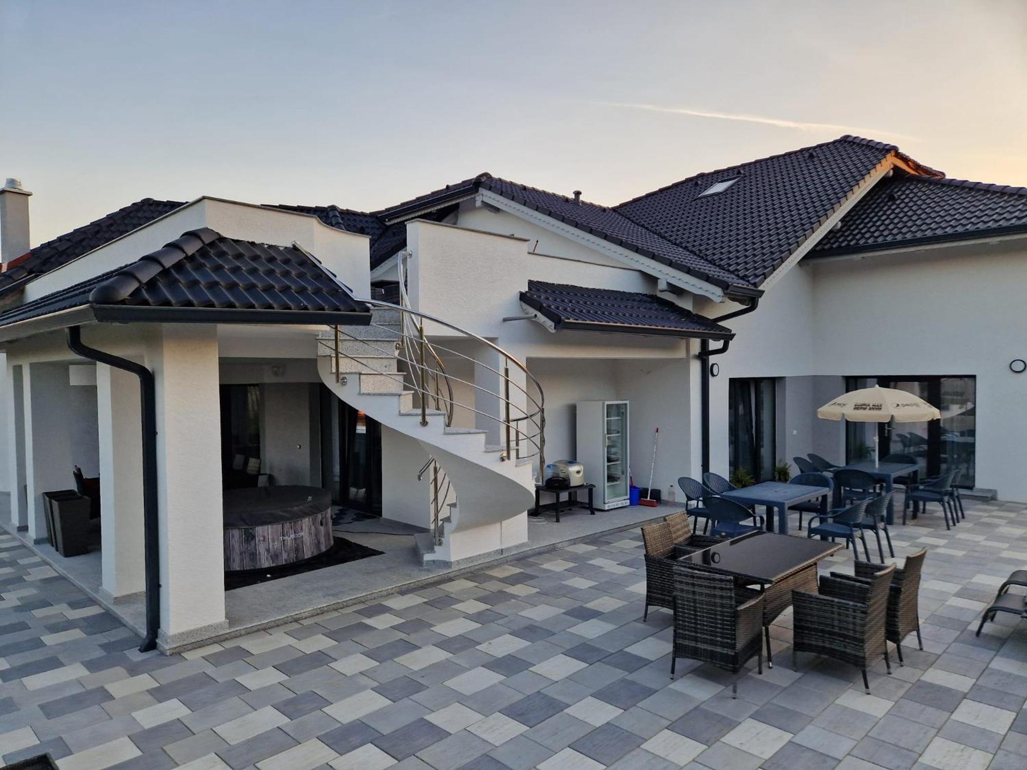 Dar House Villa Valcele Exterior photo